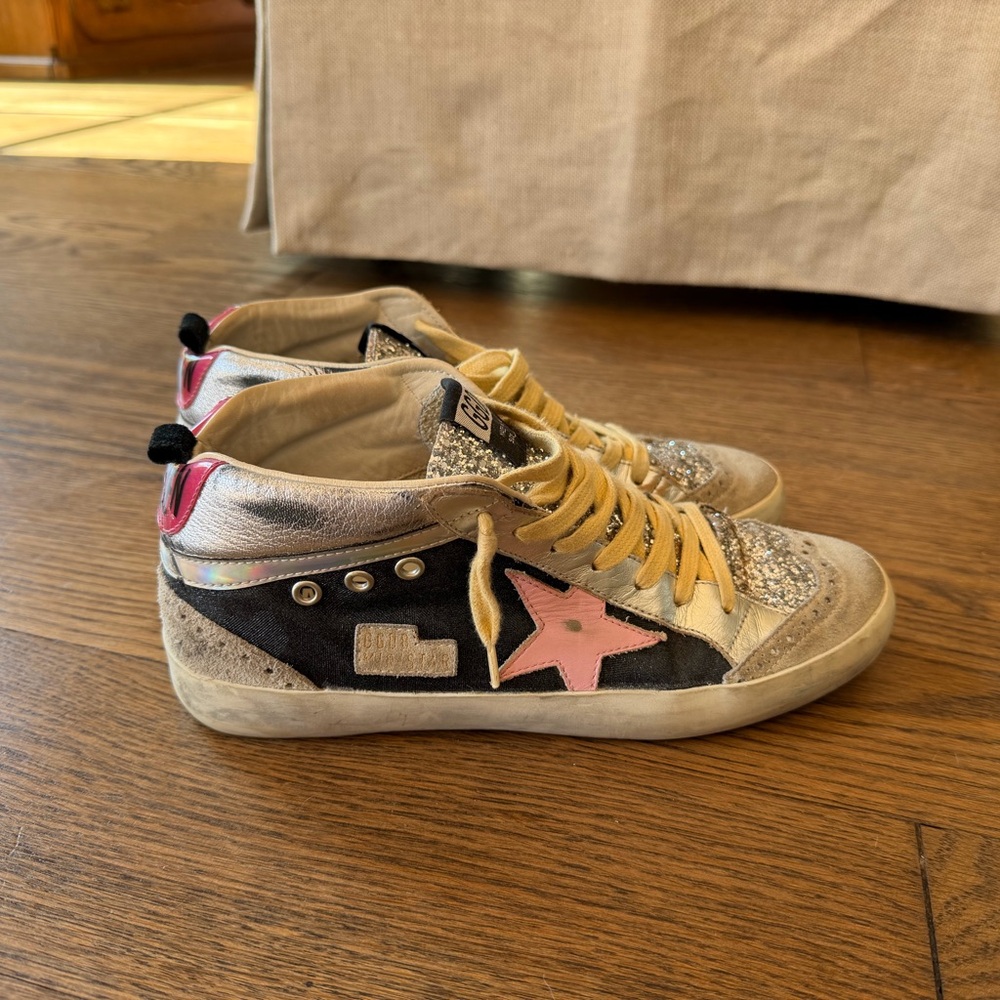 Golden Goose Mid Star size 40